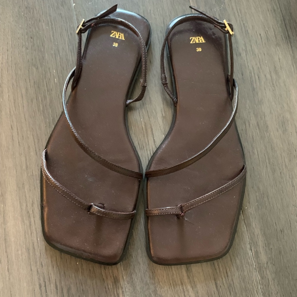 Chocolate ZARA flat sandals